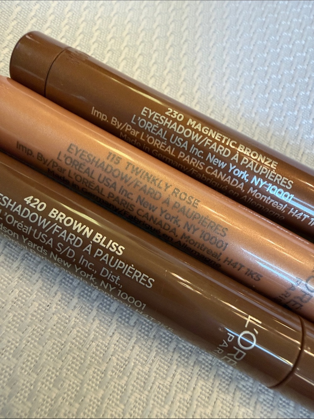 L'Oreal Eyeshadow Stick Trio — Bronze, Rose, Brown - Picture 2 of 2